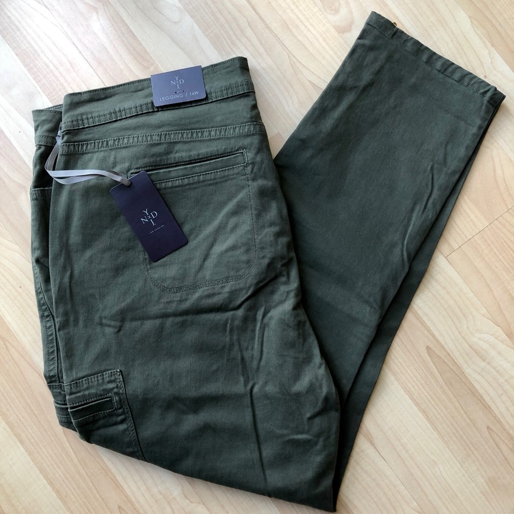 NWT NYDJ Army Green Jegging Ankle ZIP Moto 16